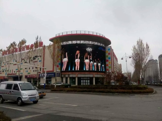 Zewnętrzny, zakrzywiony ekran Led P10, wodoodporny Elastyczny wyświetlacz LED Zastosowanie komercyjne